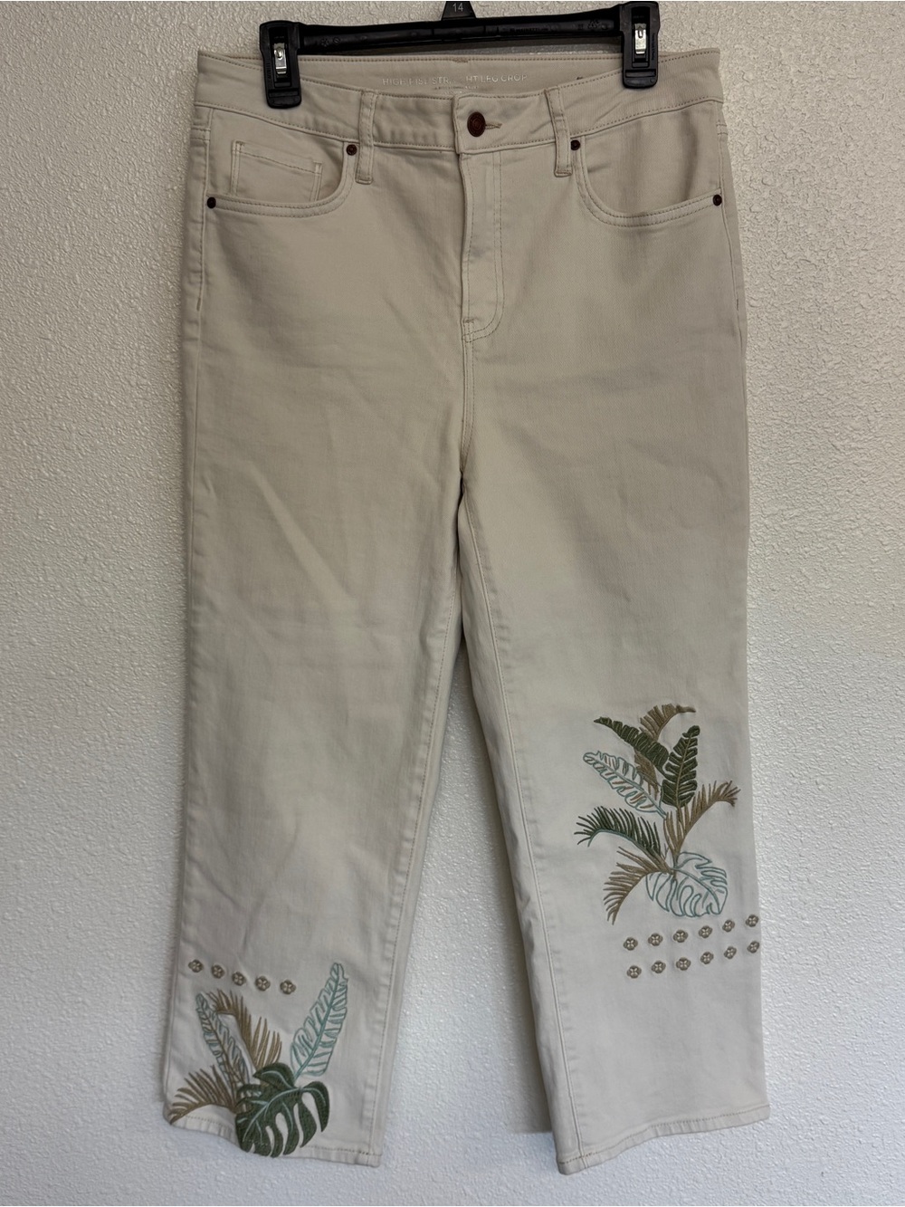 Chico's New Size 1 US 8 Cream High Rise Straight Crop Jeans Tropical Embroidery